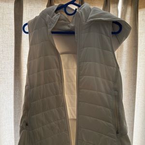 White Lululemon womens vest sz 12